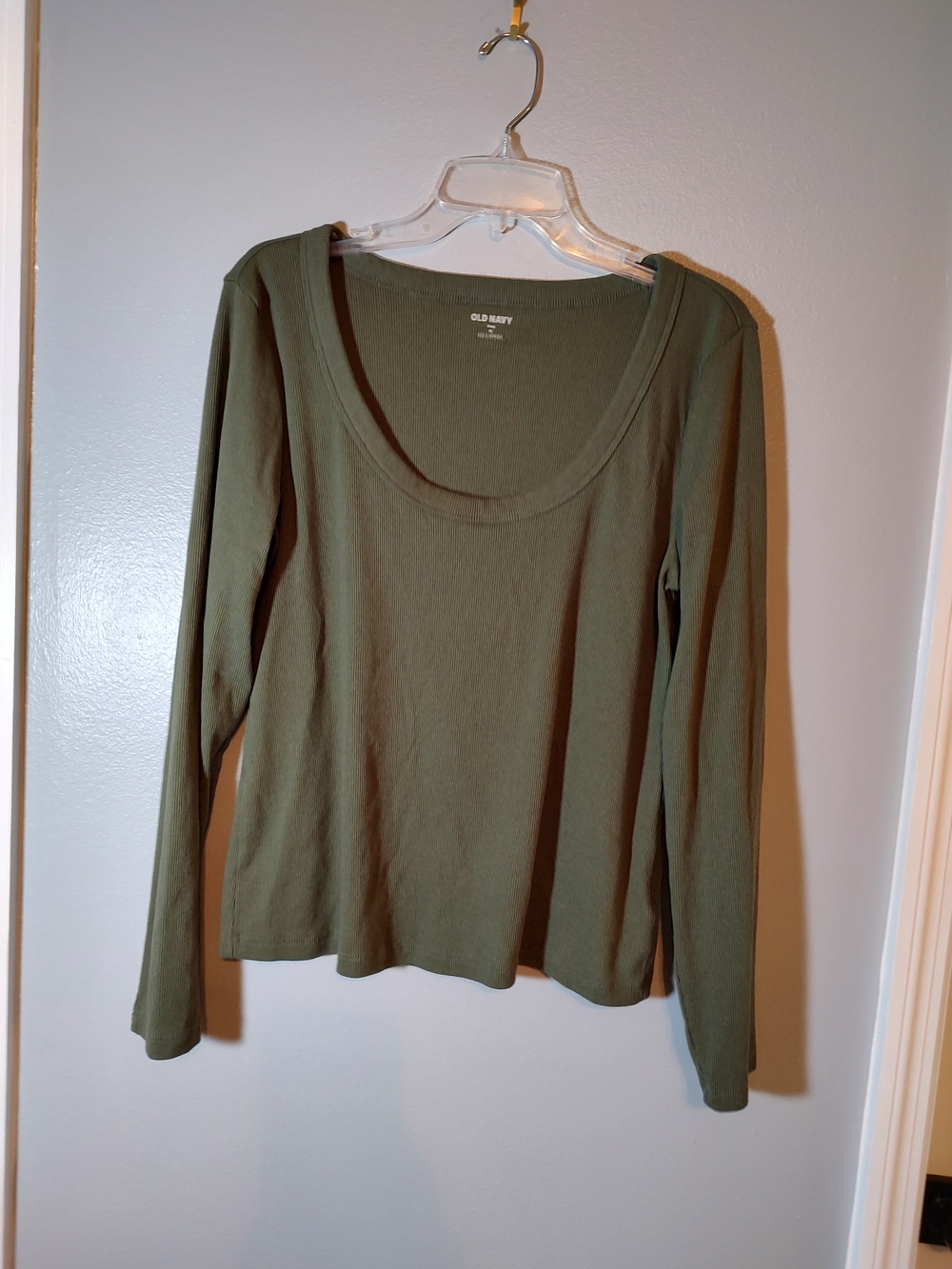 Old Navy Olive Green Scoop Neck Long Sleeve Tee